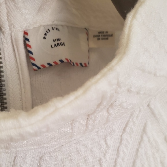 ANTHROPOLOGY II Textured Longer Crop Top - Picture 3 of 3